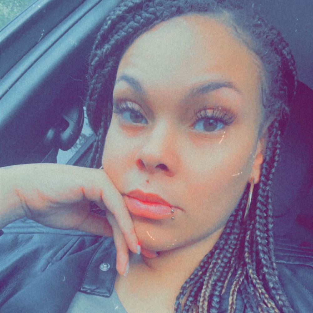 Meet your Posher, Sade